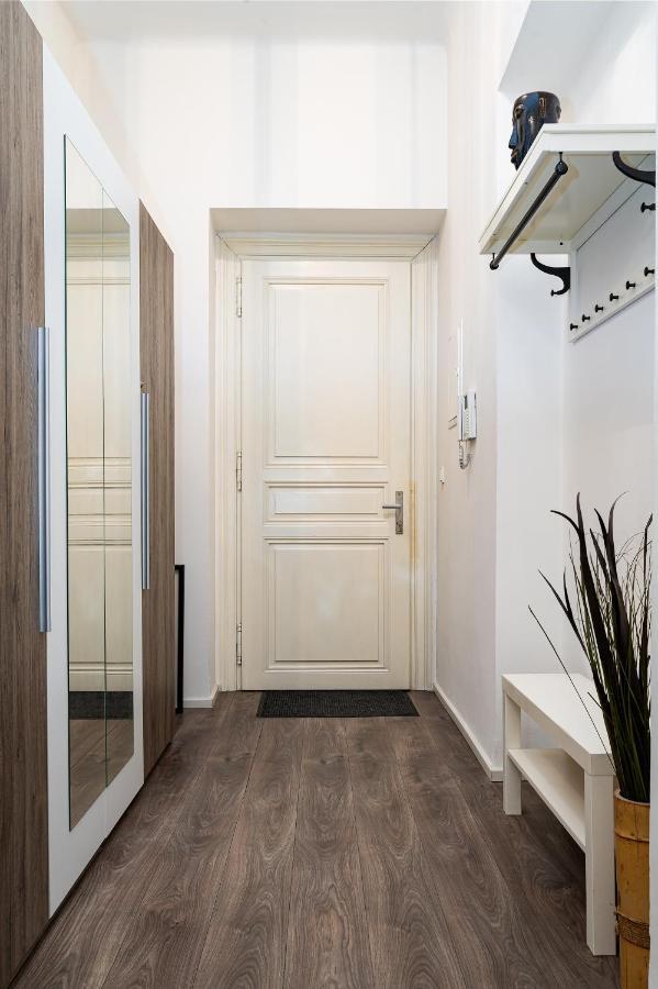 Emperors Elegance Suite Praga Exterior foto